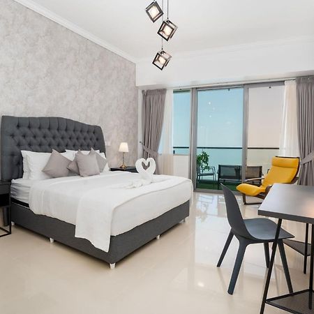 شقة White Sage - Incredible Full Sea And Dubai Eye View In Marina المظهر الخارجي الصورة